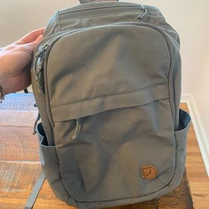 Fjallraven Raven 20 bag in Basalt. Barely used in great condition.